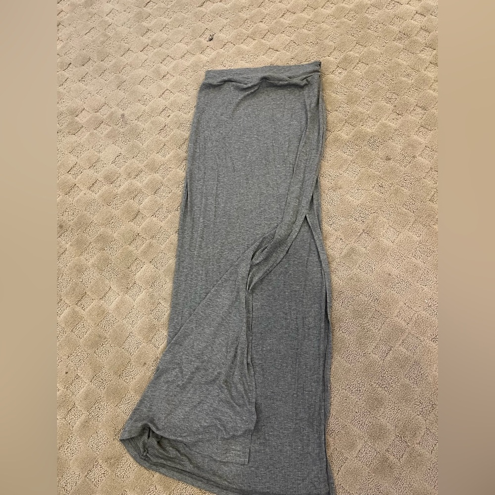 Tight ez wear skirt with high slit